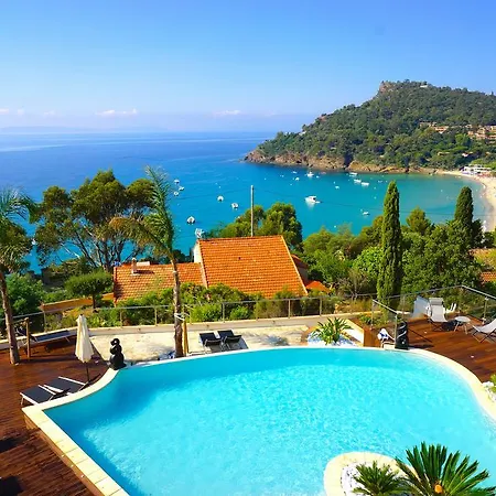 Appart hôtel Les Lauriers Roses 4*