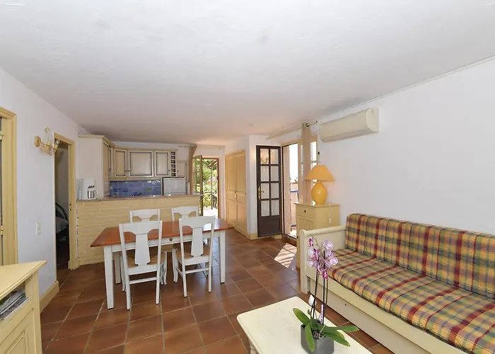 Les Lauriers Roses Apartahotel Le Rayol-Canadel-sur-Mer