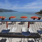 Les Lauriers Roses Апарт-отель 4*