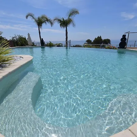 Apart Otel Les Lauriers Roses Le Rayol-Canadel-sur-Mer
