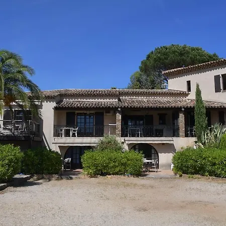 Les Lauriers Roses Aparthotel *