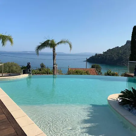 Les Lauriers Roses Aparthotel *