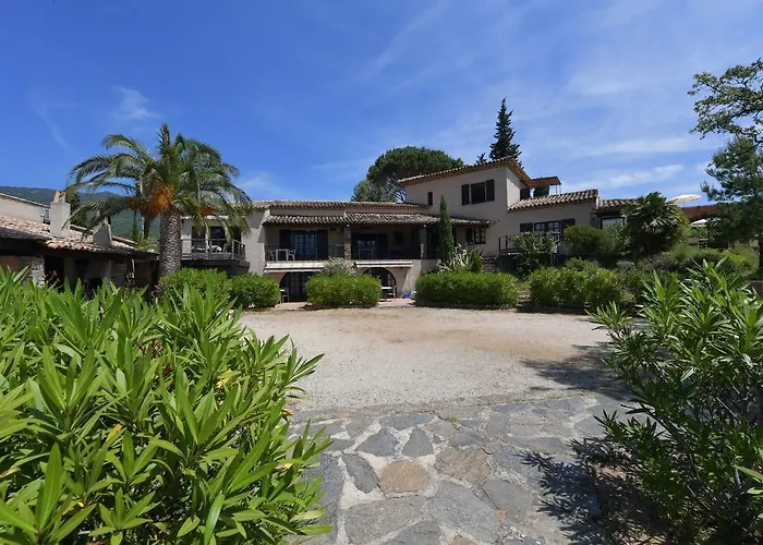 아파트호텔 Les Lauriers Roses Le Rayol-Canadel-sur-Mer