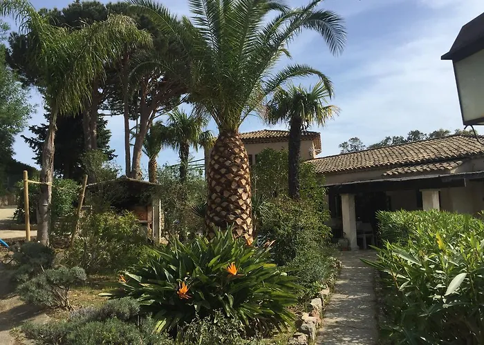 Aparthotel Les Lauriers Roses 4*